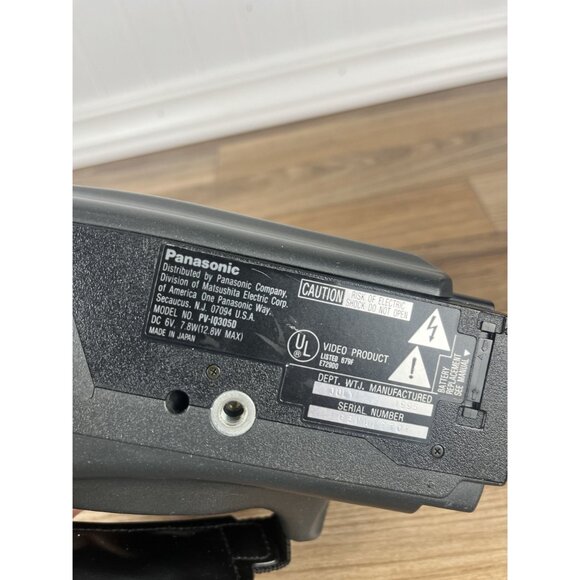 Panasonic Palmcorder IQ VHS-C Camcorder PV-IQ305D Video Camera W/ Charger - Picture 9 of 9
